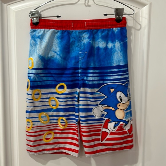Sonic the hedgehog swim shorts boys size 14-16 - Picture 1 of 11